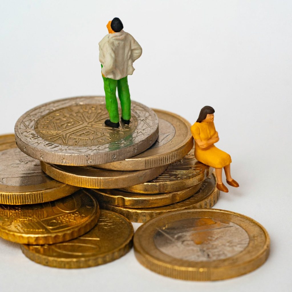 Divorce and finances - 3rd decade