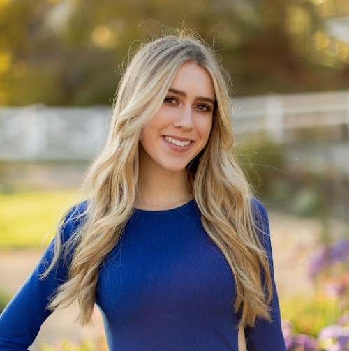 Headshot photo of Ashley Rubens, Volunteer Financial Mentor @ 3rd Decade