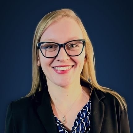 Headshot photo of nicky amore, volunteer financial mentor @ 3rd decade